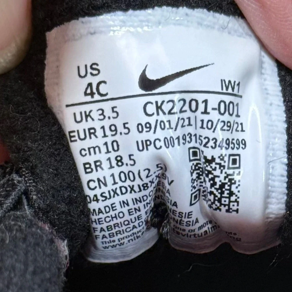 Nike Air Force 1 Crib Triple Black Infant Sneakers CK2201-001 Size 4C